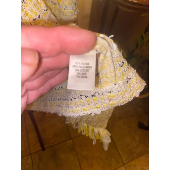 Women's St. John Jacket Size 6 Yellow & White - Picture 3 of 7